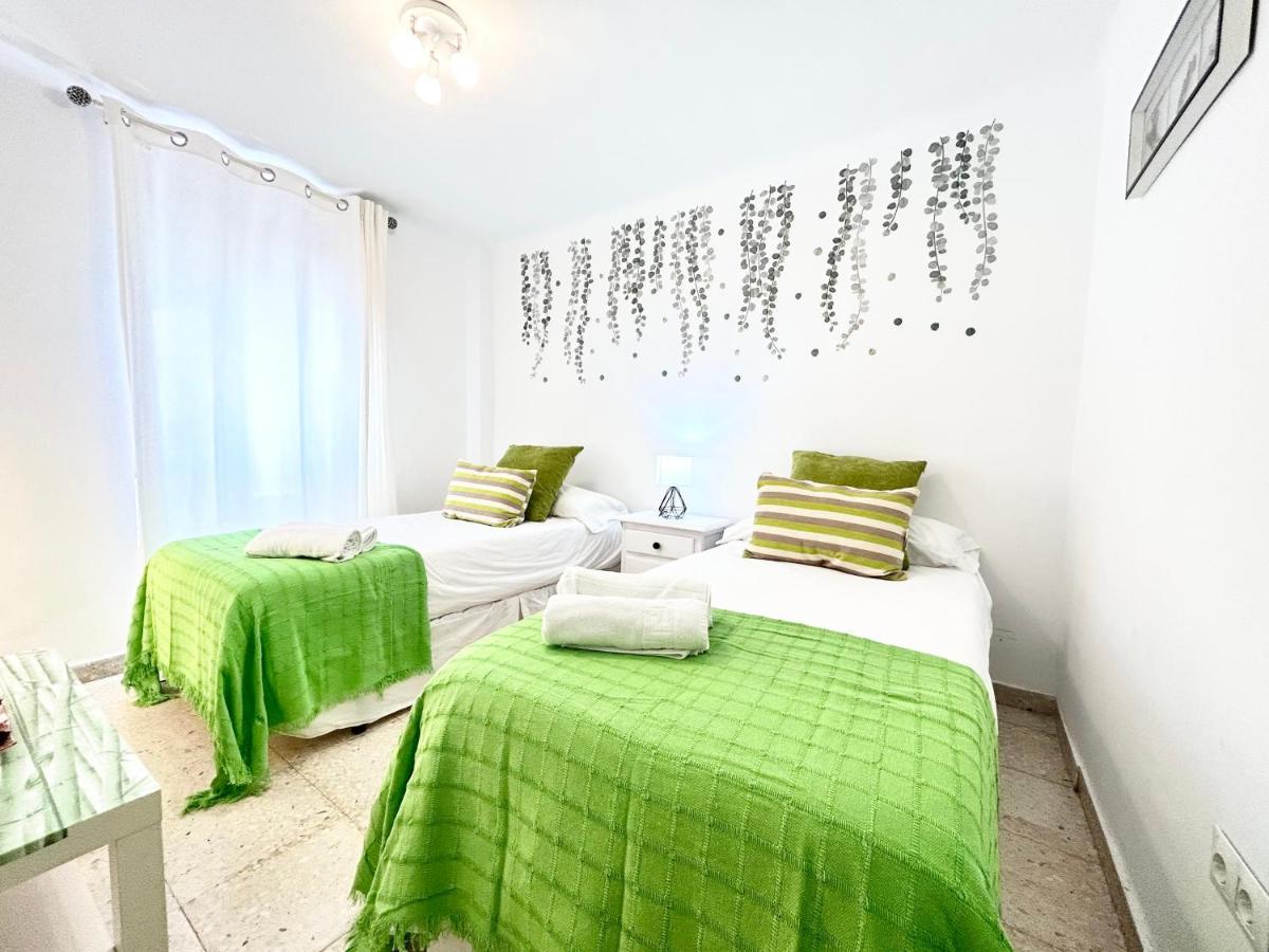 Cozy Town House With Terrace And Free Wifi Villa Ronda Eksteriør billede
